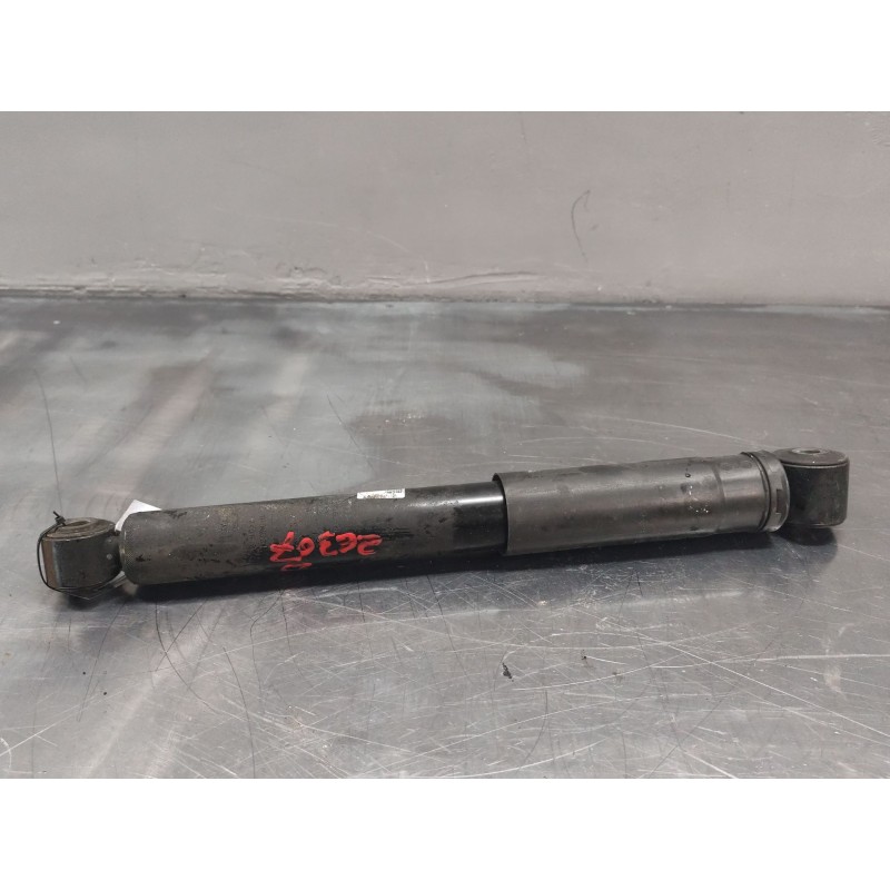 Recambio de amortiguador trasero derecho para renault trafic iii furgoneta (fg_) 2.0 dci 120 (fgmn) referencia OEM IAM 562109697 - Blanco