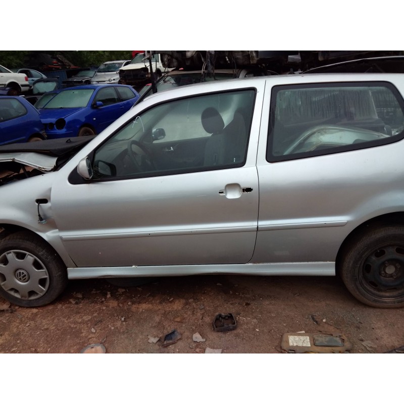 VOLKSWAGEN POLO BERLINA (6N2)