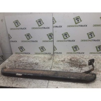 Recambio de estribo derecho para nissan terrano/terrano.ii (r20) referencia OEM IAM   