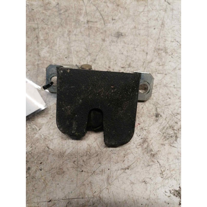 Recambio de cerradura maletero / porton para seat ibiza (6l1) cool referencia OEM IAM 6L6827505A 3 PINS 