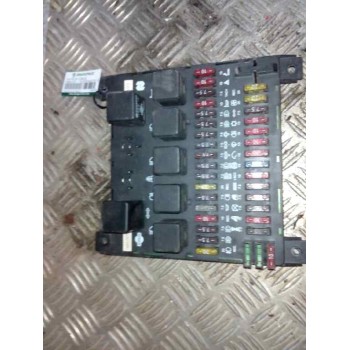 Recambio de caja reles / fusibles para nissan eco - t 100.45/78 kw/e2 pr / 2800 / 4.5 cabina individual referencia OEM IAM 24063