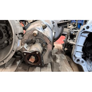 Recambio de caja cambios para nissan trucks l-60.09 referencia OEM IAM T5200  