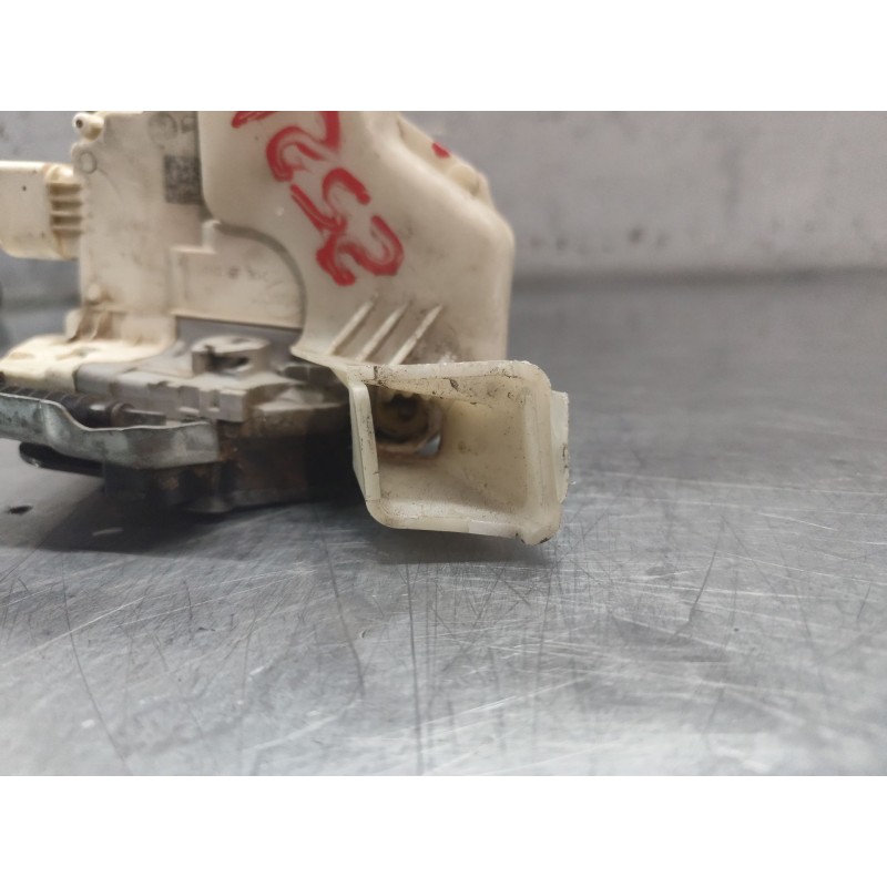 Recambio de cerradura puerta delantera izquierda para audi a4 ber. (b8) básico referencia OEM IAM 8J1837015A - Blanco 4