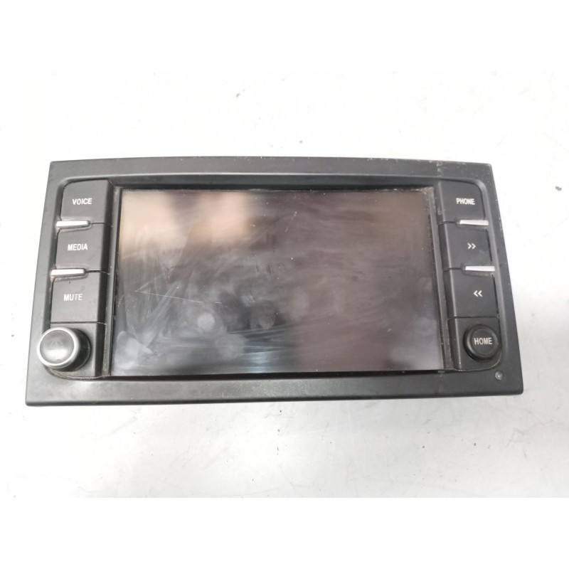 Recambio de sistema audio / radio cd para iveco stralis (ad/at) fs at t/p    4x2 larga distancia referencia OEM IAM 5801677506 - Blanco