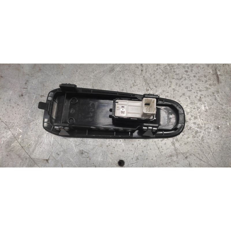 Recambio de mando elevalunas delantero derecho para peugeot 308 active referencia OEM IAM 96762292ZD 4 PINS - Blanco 2