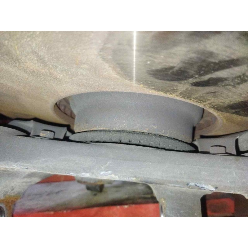 Recambio de buje delantero para iveco daily caja cerrada (2006 =>) referencia OEM IAM 504366658 504207324 - Blanco 3