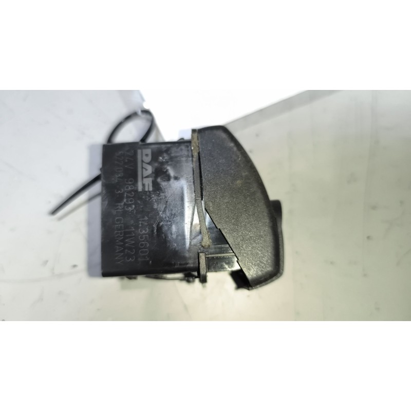 Recambio de interruptor para daf serie xf105.460 12.9 diesel referencia OEM IAM 1435601 - Blanco 3