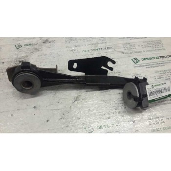 Recambio de soporte para opel vivaro combi 2.7t corto referencia OEM IAM  CUNA DELANTERA DERECHA