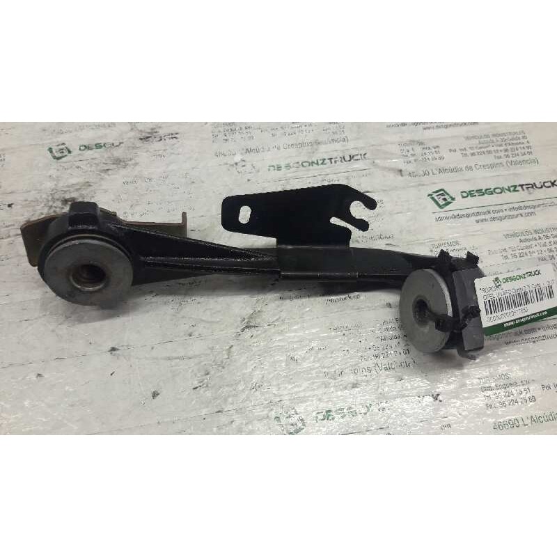Recambio de soporte para opel vivaro combi 2.7t corto referencia OEM IAM  CUNA DELANTERA DERECHA