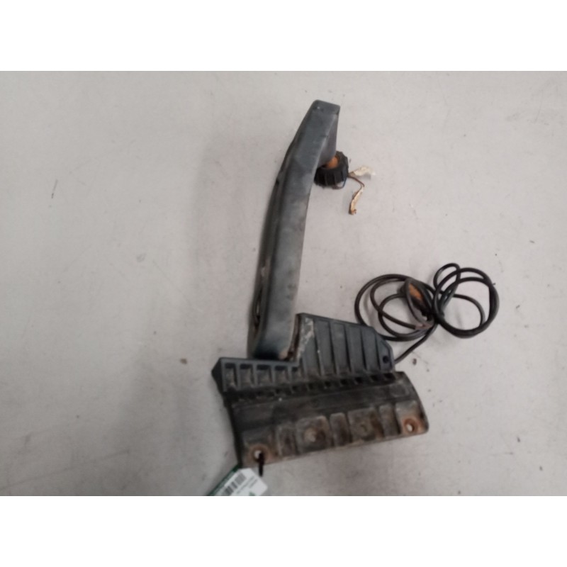 Recambio de soporte para iveco stralis (as) 12.9 diesel referencia OEM IAM SOPORTE RETROVISOR EXTERIOR FRONTAL - Blanco