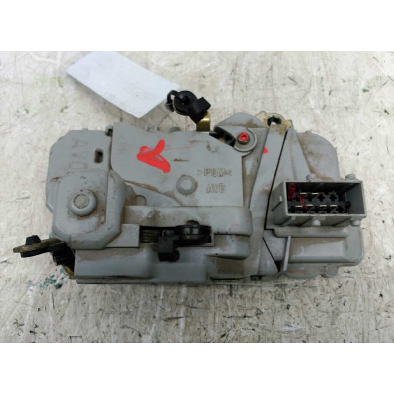 Recambio de cerradura puerta delantera derecha para peugeot 406 berlina (s1/s2) srdt referencia OEM IAM   