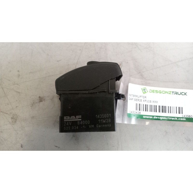 Recambio de interruptor para daf serie xf105.460 12.9 diesel referencia OEM IAM 1435601 - Blanco 2