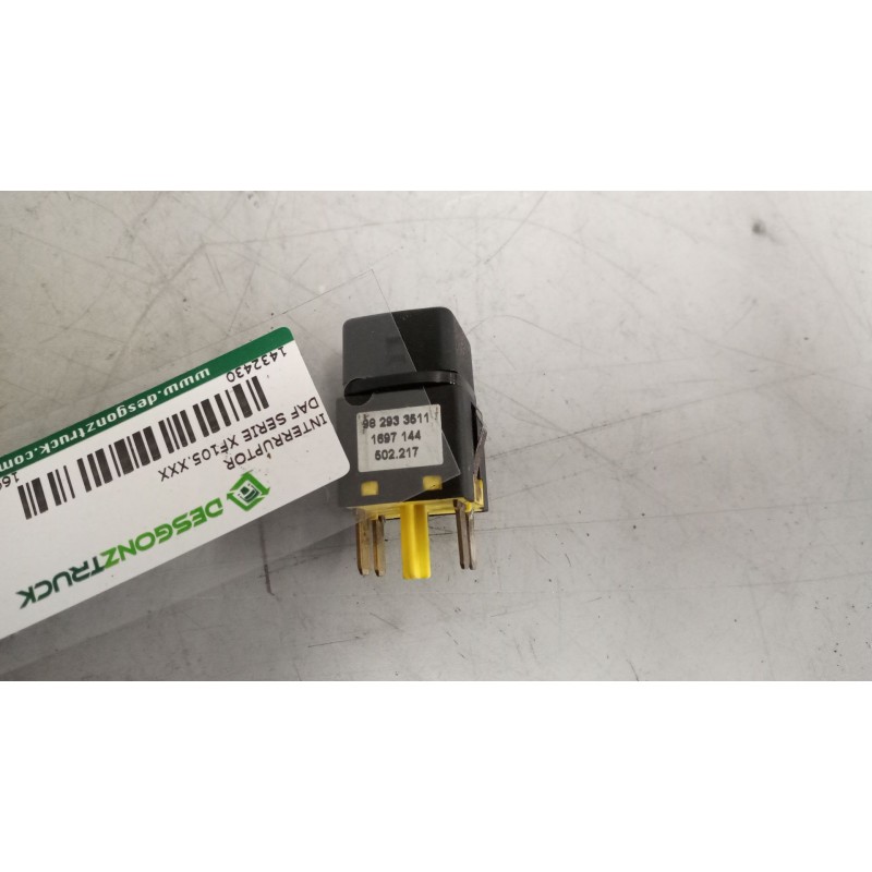 Recambio de interruptor para daf serie xf105.460 12.9 diesel referencia OEM IAM 1697144 - Blanco 4