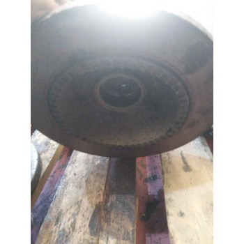 Recambio de buje trasero izquierdo para renault maxity 2.5 diesel referencia OEM IAM   