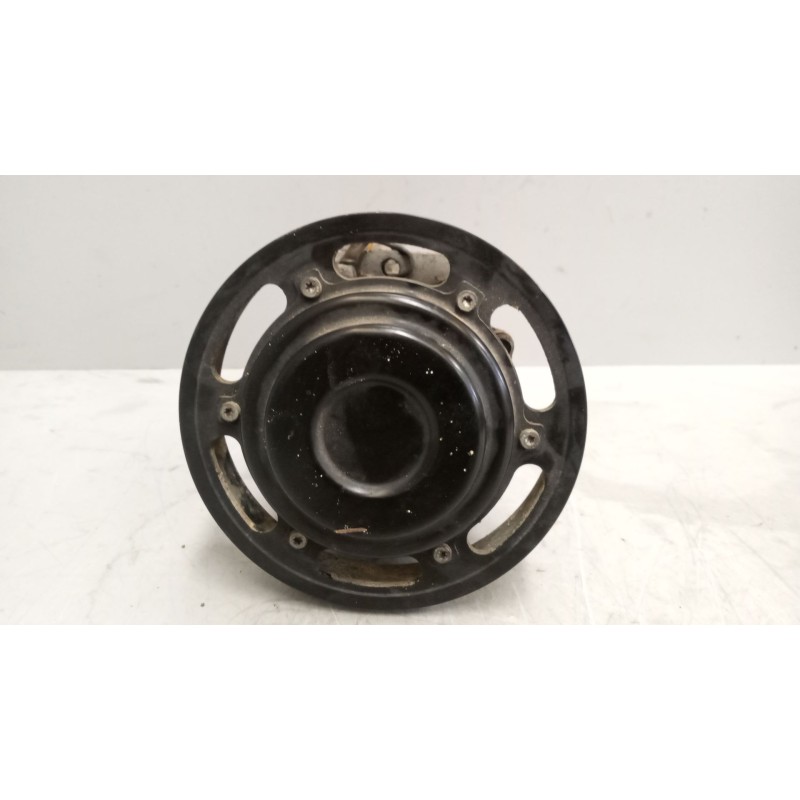 Recambio de compresor aire acondicionado para renault serie t 12.8 diesel referencia OEM IAM 84591036 - Blanco 3