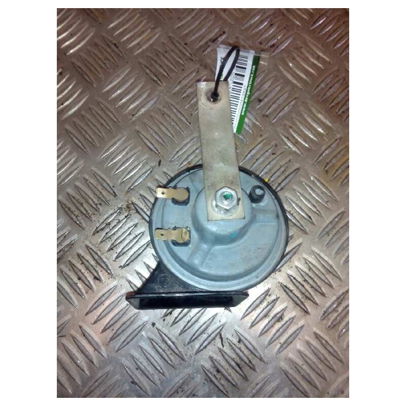 Recambio de claxon para nissan trucks atleon 140 referencia OEM IAM 2