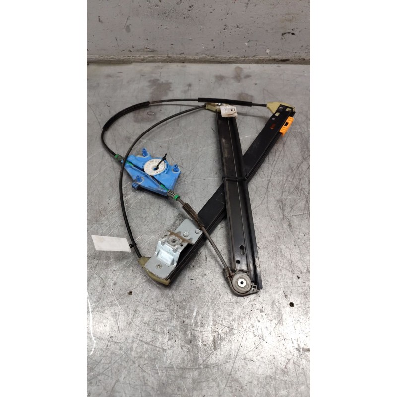 Recambio de elevalunas delantero derecho para audi a4 berlina (8e) 1.9 tdi referencia OEM IAM - Gris 2