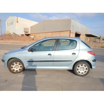 peugeot 206 berlina del año 2005