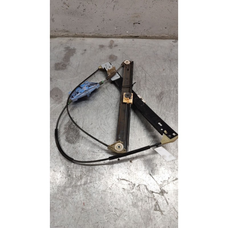 Recambio de elevalunas delantero izquierdo para audi a4 berlina (8e) 1.9 tdi referencia OEM IAM - Gris 2
