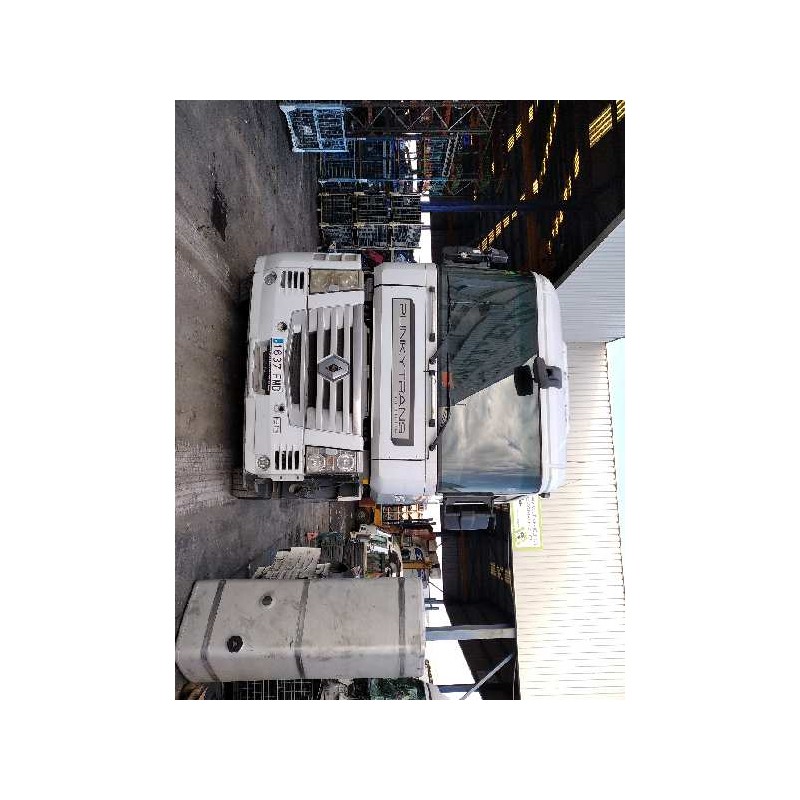 RENAULT MAGNUM AB 2005