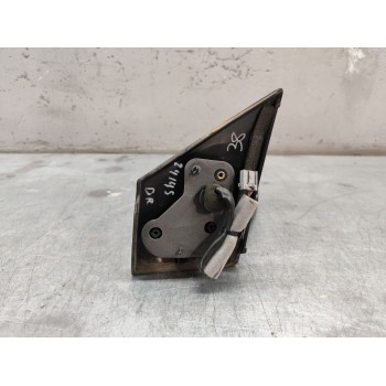 Recambio de retrovisor derecho para nissan almera tino (v10) 1.8 referencia OEM IAM  ELECTRICO 3 PINS