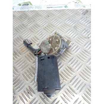 Recambio de motor limpia delantero para nissan trade 100 3.0 turbodiesel referencia OEM IAM   