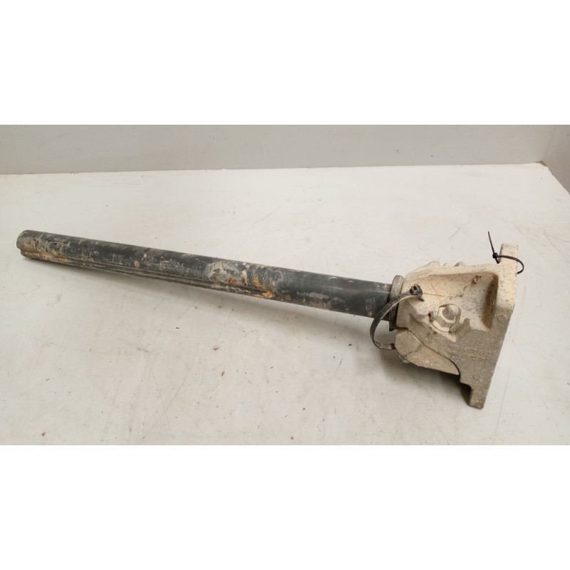 Recambio de soporte guardabarros trasero para volvo fm xxx 12.8 diesel referencia OEM IAM   