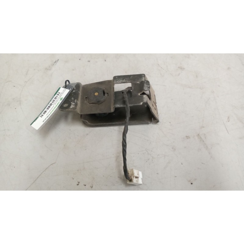 Recambio de boton paro motor emergencia para daf serie xf105.xxx 12.9 diesel referencia OEM IAM 1453806  