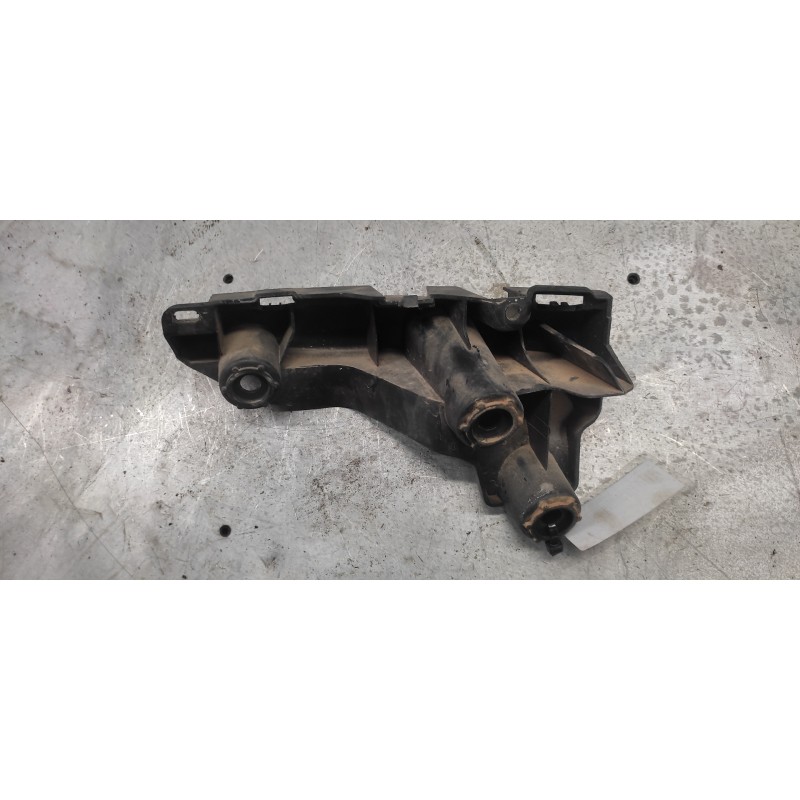 Recambio de soportes paragolpes para peugeot 308 active referencia OEM IAM 9677934580 TRASERO DERECHO - Blanco 2
