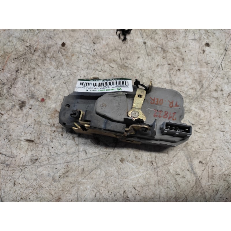 Recambio de cerradura puerta trasera derecha para peugeot 206 berlina 1.4 referencia OEM IAM   4 PINS 2