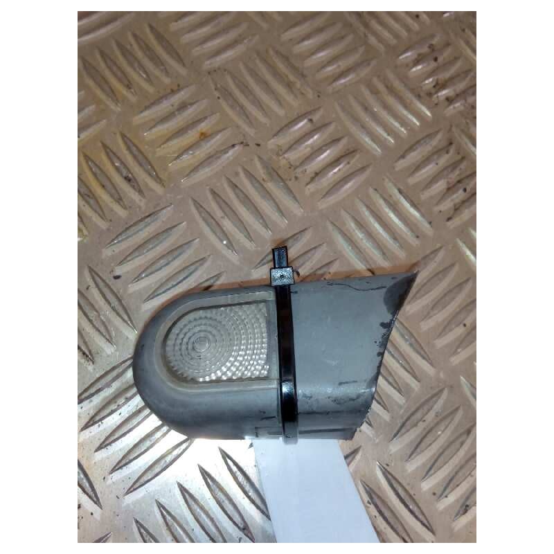 Recambio de piloto luz galibo izquierdo para mercedes trucks lk/ln2 1117 o, 1117 lo (158-170cv) referencia OEM IAM   