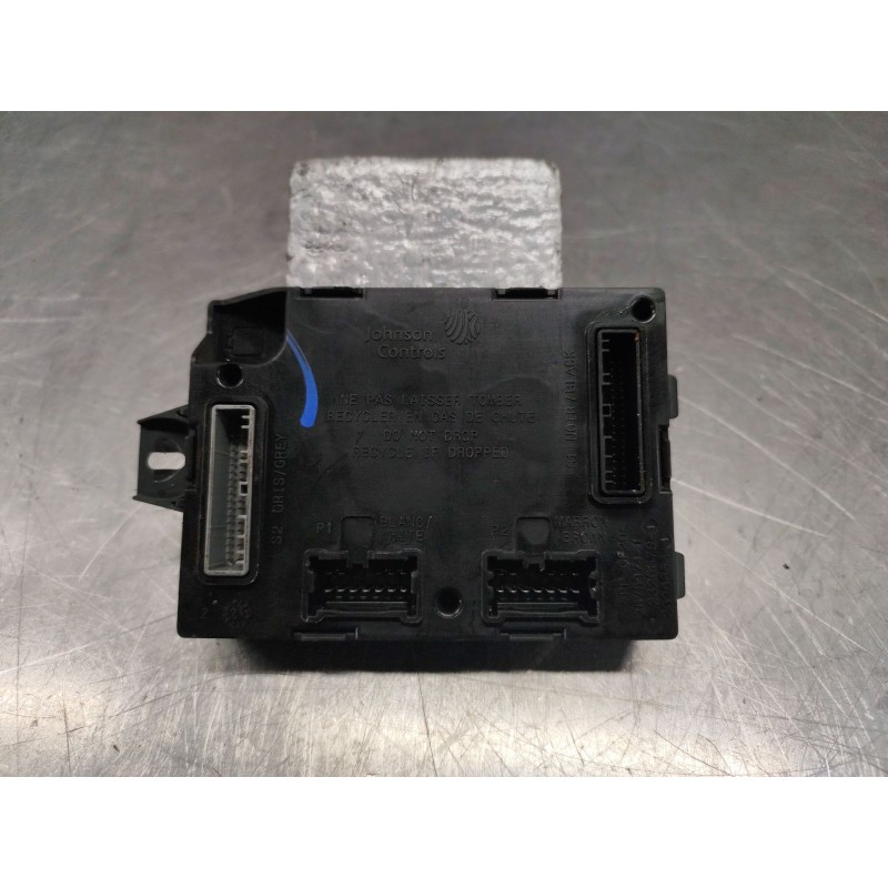Recambio de modulo electronico para renault trafic iii furgoneta (fg_) 2.0 dci 120 (fgmn) referencia OEM IAM 2675974 - Blanco 2