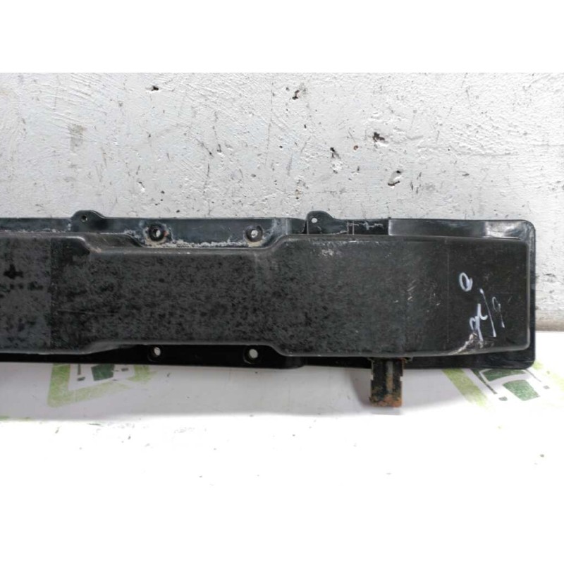 Recambio de refuerzo paragolpes delantero para kia carnival ii 2.9 cdri ex referencia OEM IAM 3