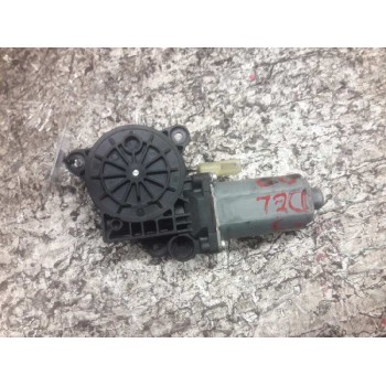 Recambio de motor elevalunas delantero derecho para ford fiesta (cbk) ambiente referencia OEM IAM 0130821939 2 PINS 