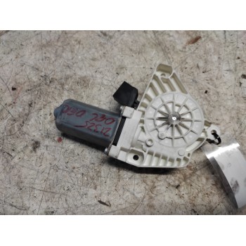 MOTOR ELEVALUNAS DELANTERO DERECHO 996145102 A1698204442 6 PINS
