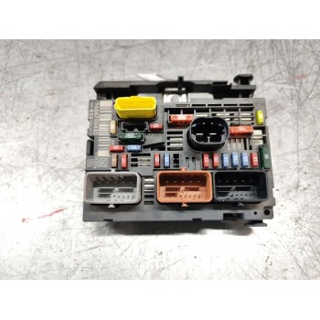 CAJA RELES / FUSIBLES 9666700480 BSM