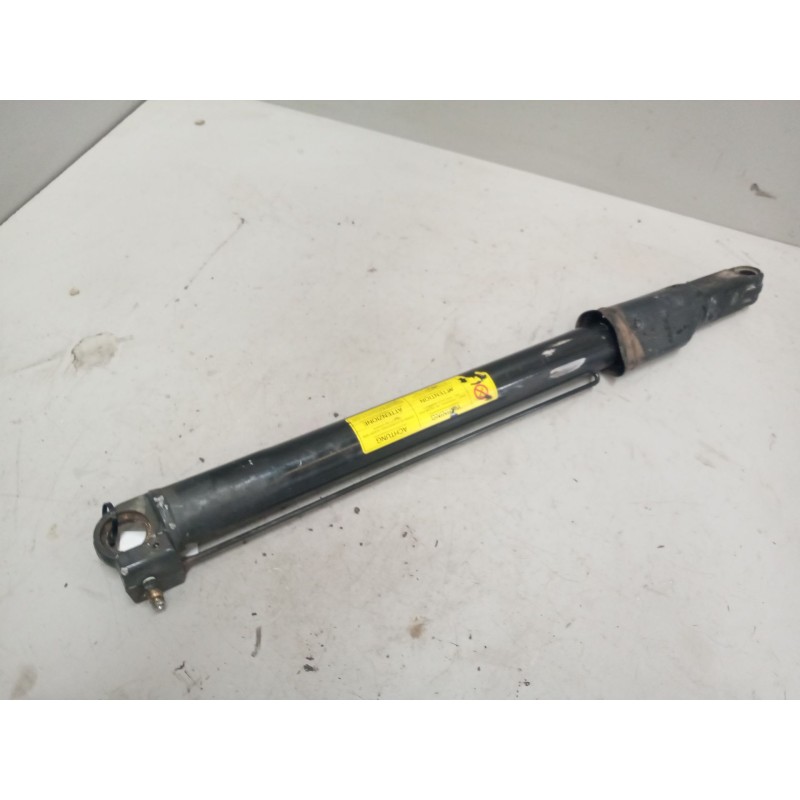 Recambio de brazo elevacion cabina para iveco stralis (ad/at) 11.1 diesel referencia OEM IAM 500370651 - Blanco 2