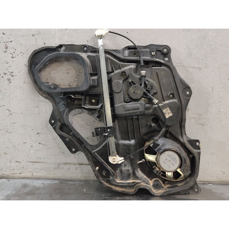Recambio de elevalunas trasero derecho para mazda 3 berlina (bk) 1.6 vvt active referencia OEM IAM - Negro 2