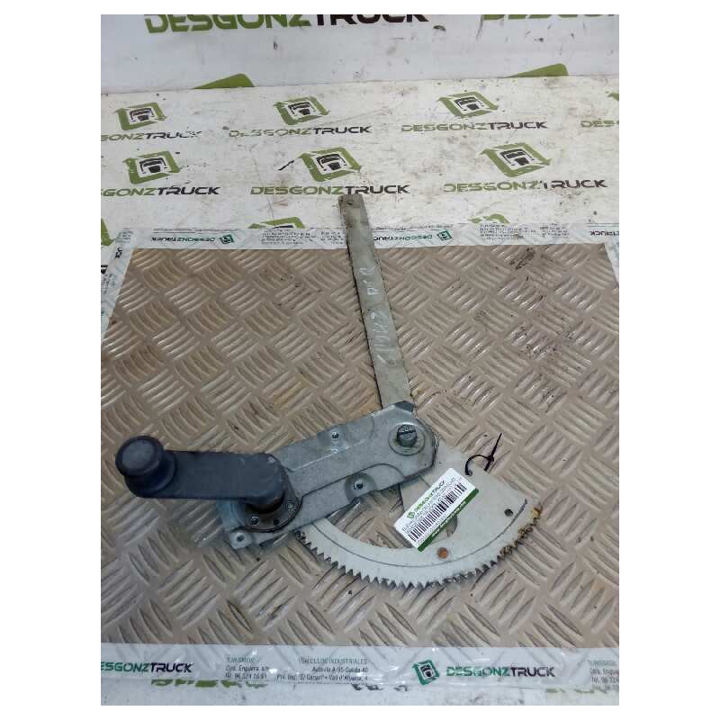 Recambio de elevalunas delantero derecho para mercedes trucks lk/ln2 1117 o, 1117 lo (158-170cv) referencia OEM IAM   