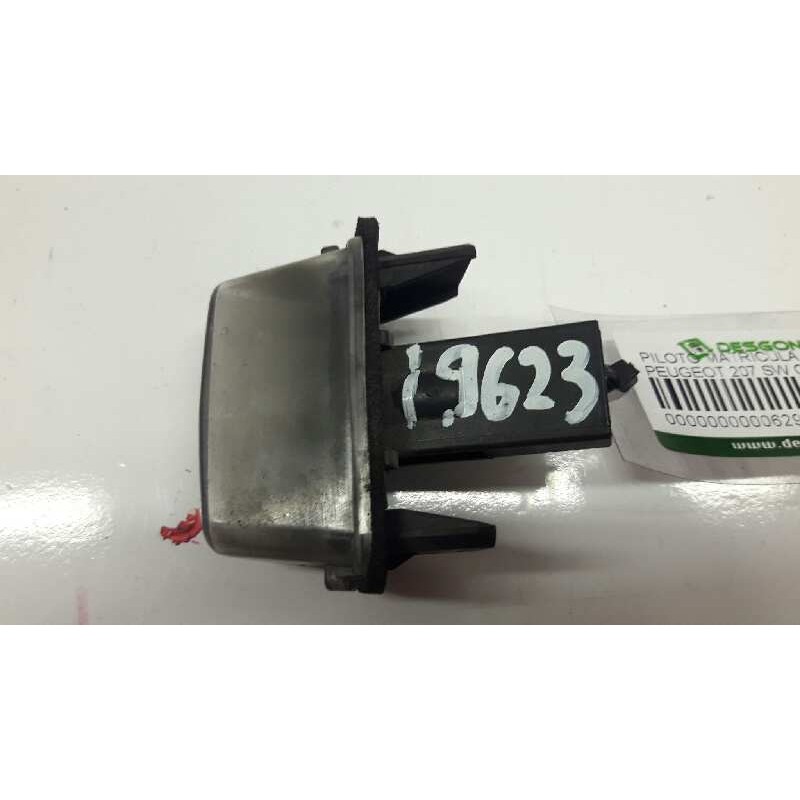 Recambio de piloto matricula para peugeot 207 sw confort referencia OEM IAM - Blanco 2