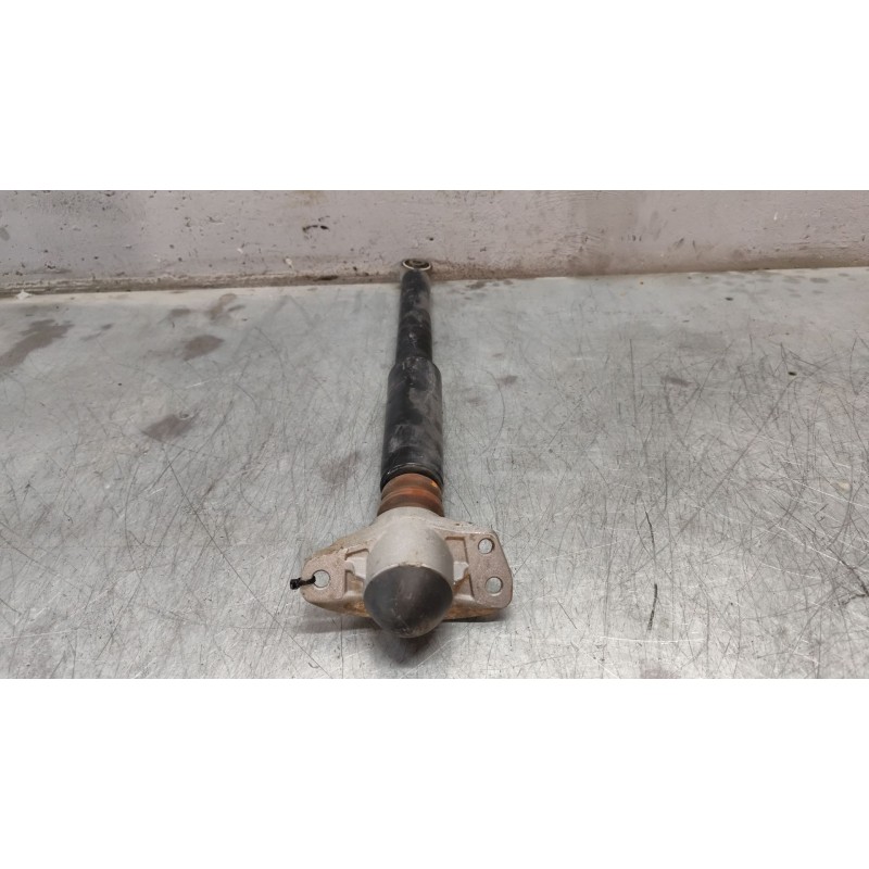 Recambio de amortiguador trasero para volkswagen passat variant (3c5) advance referencia OEM IAM 3C0513049BH  