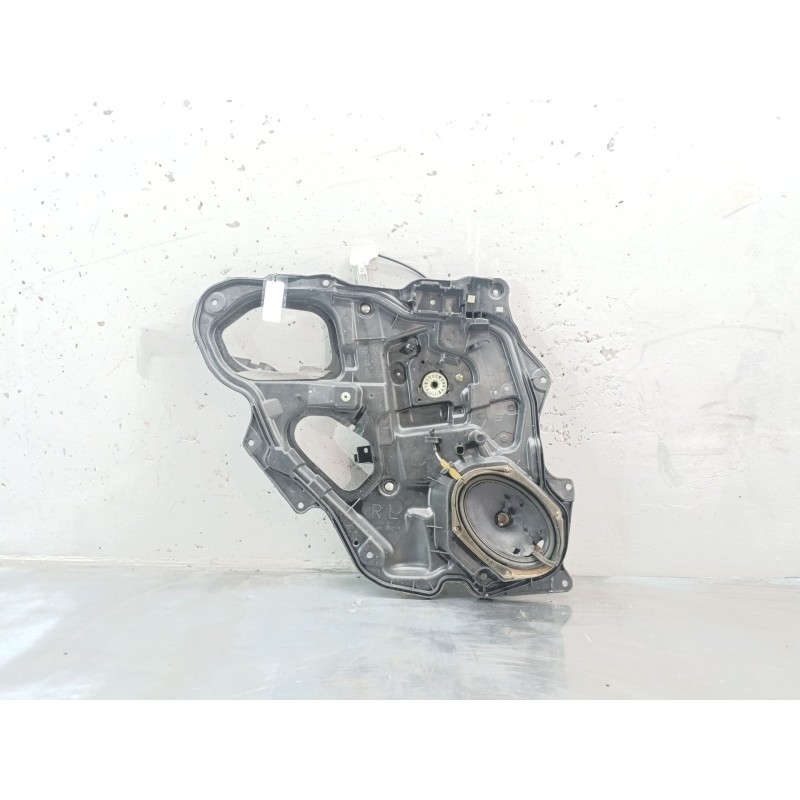 Recambio de elevalunas trasero izquierdo para mazda 3 berlina (bk) 1.6 vvt active referencia OEM IAM   