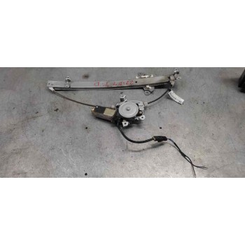 ELEVALUNAS TRASERO DERECHO 827302S721 