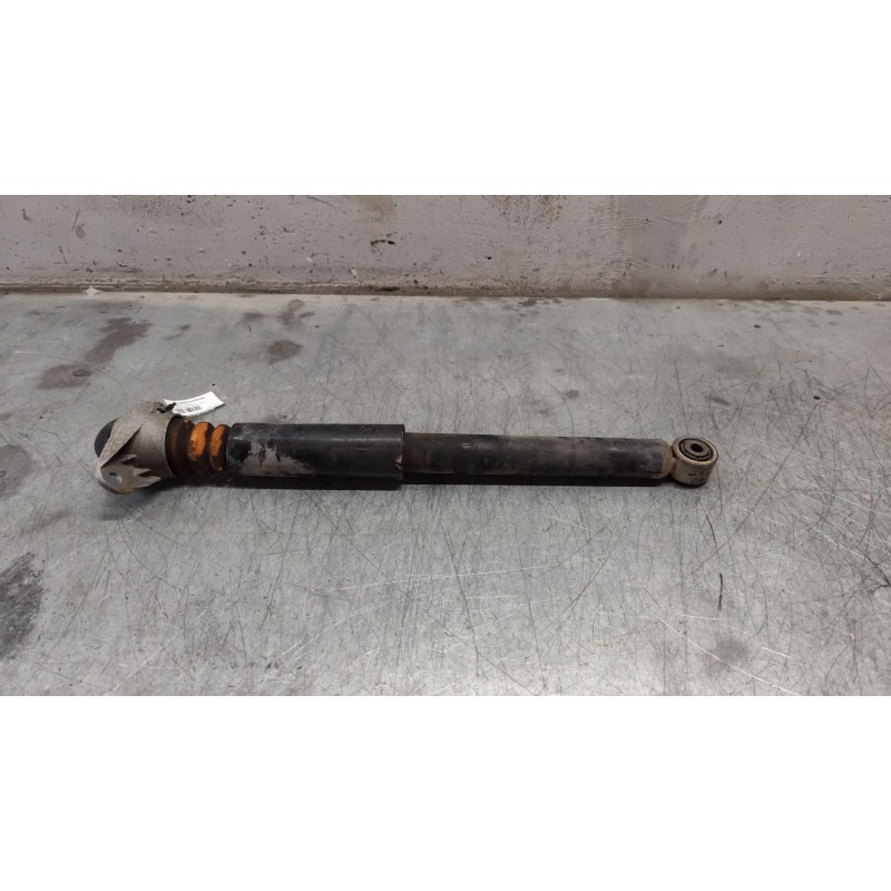 Recambio de amortiguador trasero para volkswagen passat variant (3c5) advance referencia OEM IAM 3C0513049BH - Rojo 4