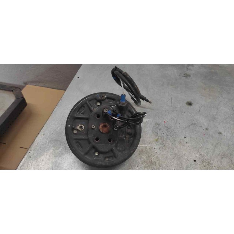 Recambio de tambor freno trasero para peugeot 208 style referencia OEM IAM   IZQUIERDO 2