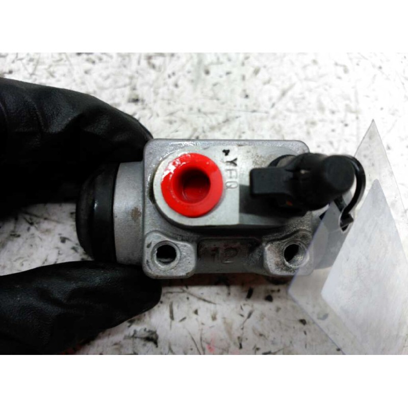 Recambio de bombin freno para kia carnival ii 2.9 cdri ex referencia OEM IAM 3