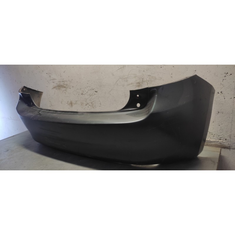 Recambio de paragolpes trasero para toyota auris 1.3 16v cat referencia OEM IAM 5215902400 5