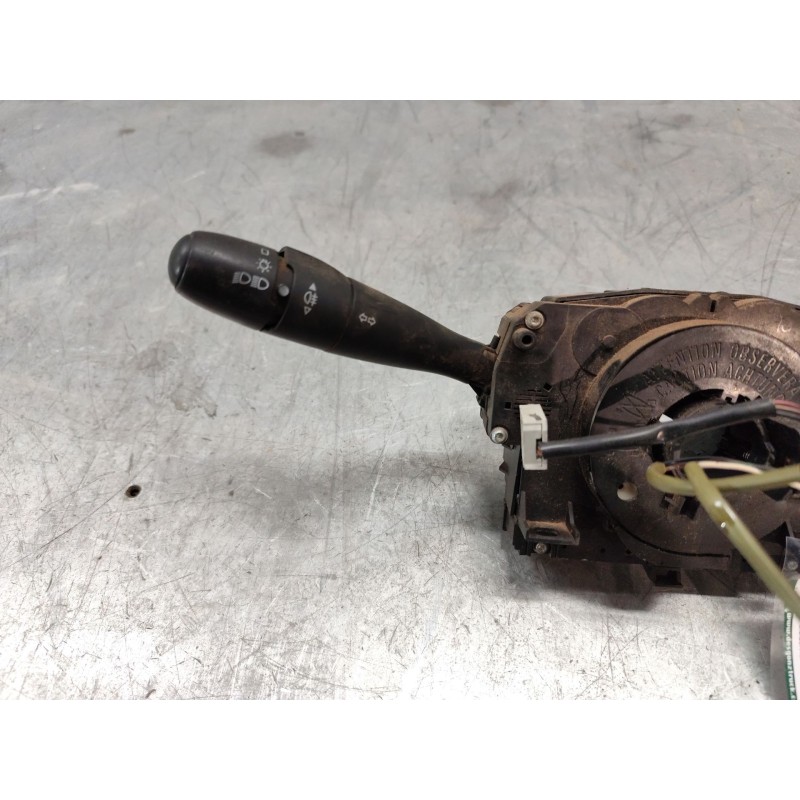 Recambio de mando multifuncion para peugeot 207 urban referencia OEM IAM 96630732XT - Negro 4