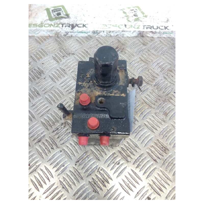 Recambio de bomba elevacion cabina para man tg - a 18.410 fg / bb (e3/e4) l referencia OEM IAM 6022 11030196991 - Blanco