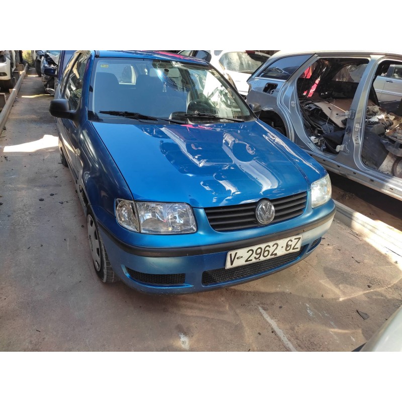 VOLKSWAGEN POLO BERLINA (6N2)